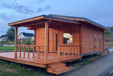 Баня 6х6 из 90го бруса с террасой