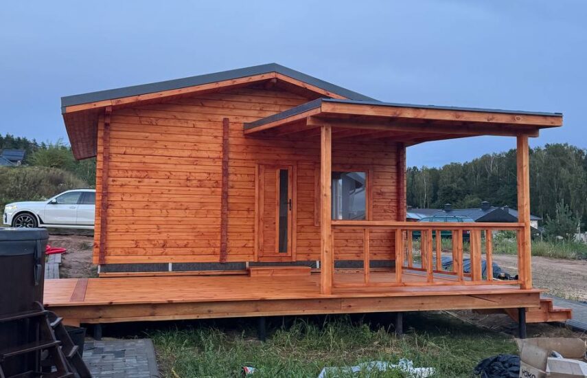 Баня 6х6 из 90го бруса с террасой